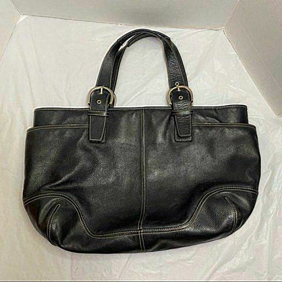 Danier Genuine Leather‎ Bag in Black - Picture 1 of 8
